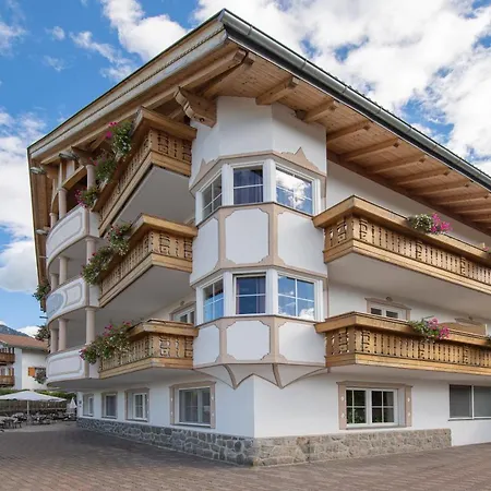 Cristallo Hotel 3*